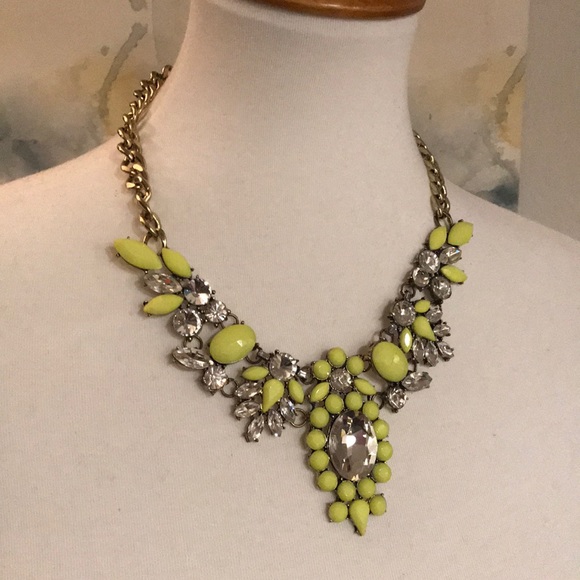 Perfect size statement - Picture 1 of 5